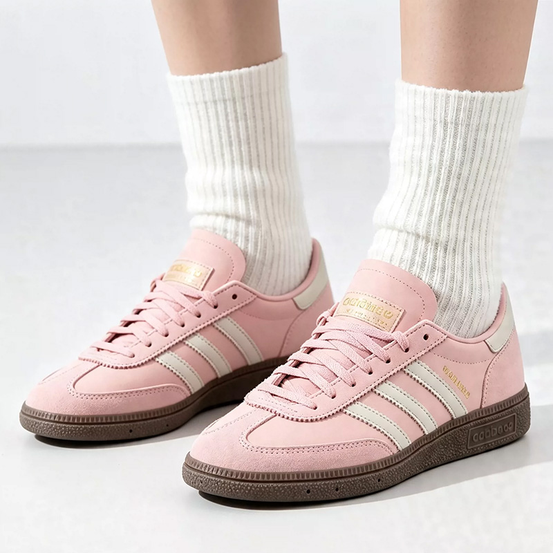 รองเท้าผ้าใบลายใบโคลเวอร์ของแท - Adidas Shoes Gazelle บทวิจารณ์และราคา